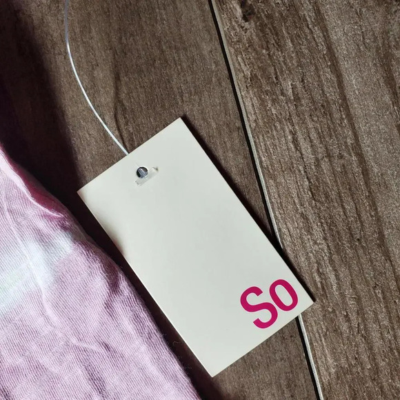 NWT SO Juniors' Cropped Boxy Tie Dye Tee Size Small Pink White - Picture 4 of 12